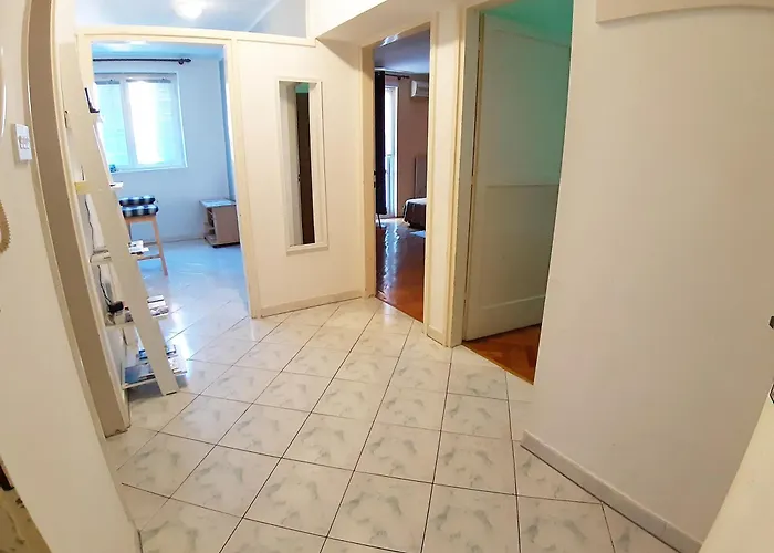 Apartman Amarena *